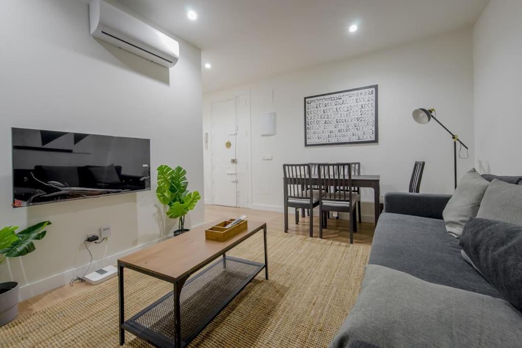 Cozy Apt Para 6Pax A Escasos Metros Del Retiro Madrid Eksteriør bilde